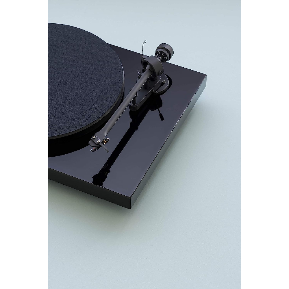 Pro-ject Debut Recordmaster II Turntable with USB (OM5e) - Black