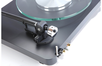 NAD C588 Universal Turntable #color_black